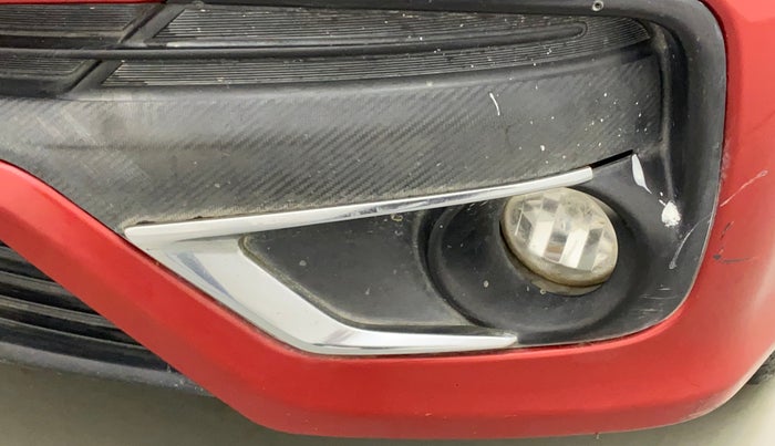 2017 Toyota Etios Liva VX DUAL TONE, Petrol, Manual, 49,156 km, Left fog light - Not fixed properly