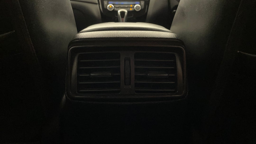 Rear A/C Vent