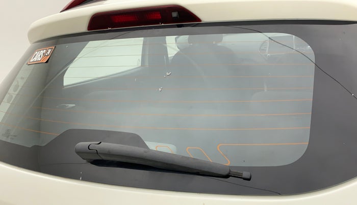 2020 Ford FREESTYLE TITANIUM PLUS 1.2 PETROL, Petrol, Manual, 66,787 km, Rear windshield - Minor spot on windshield