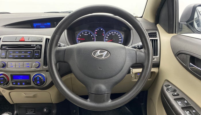 2014 Hyundai i20 MAGNA O 1.2, Petrol, Manual, 84,953 km, Steering Wheel Close Up