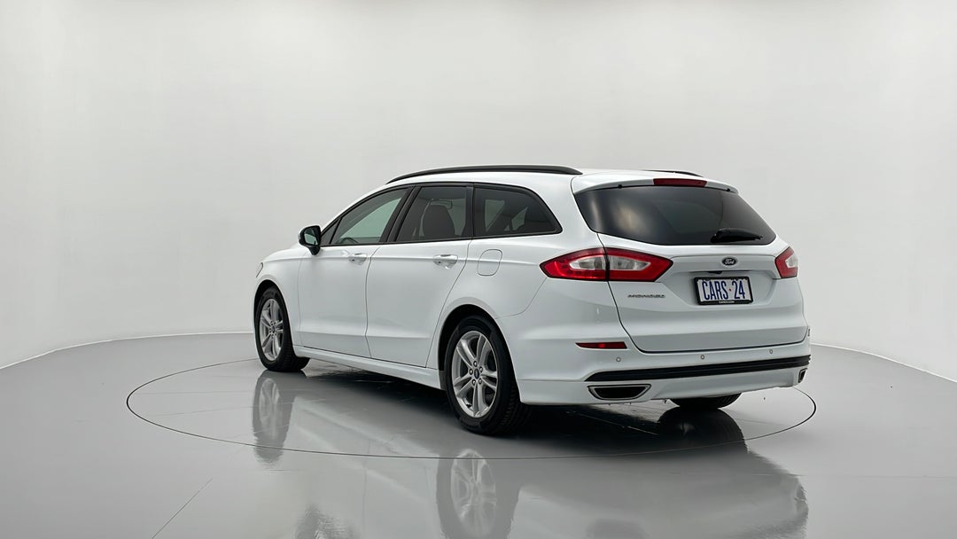 Left Back Diagonal (45- Degree) View