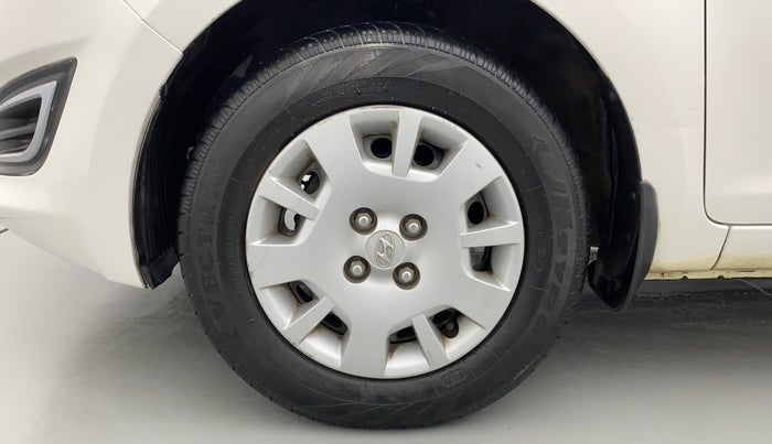2012 Hyundai i20 MAGNA (O) 1.2, Petrol, Manual, 75,167 km, Left Front Wheel