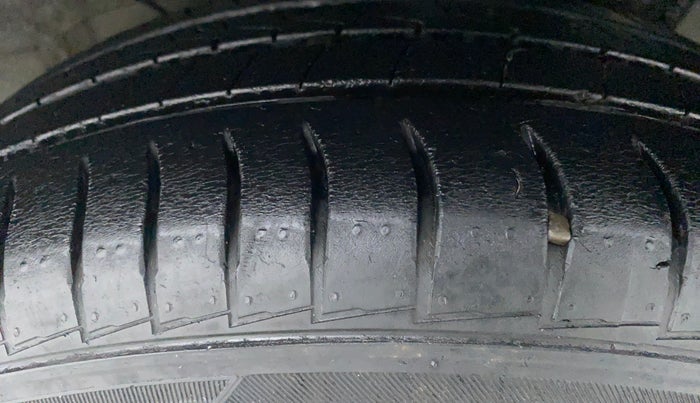 2018 Hyundai NEW SANTRO SPORTZ 1.1, Petrol, Manual, 30,028 km, Left Rear Tyre Tread