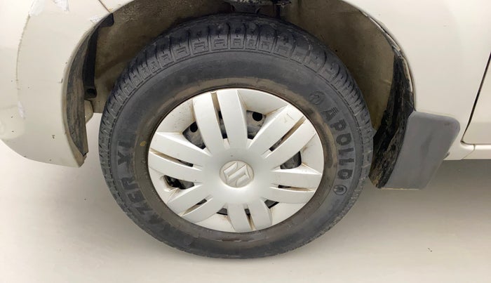 2017 Maruti Alto 800 LXI, Petrol, Manual, 38,195 km, Left front tyre - Minor crack