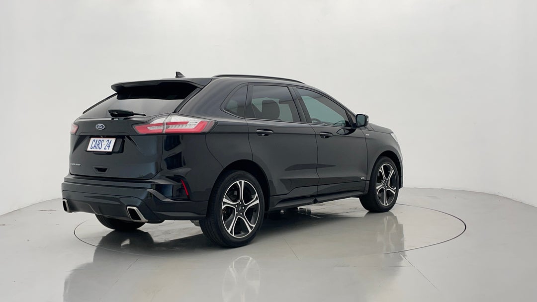 Right Back Diagonal (45- Degree) View