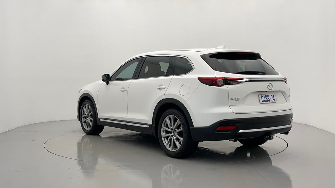 Left Back Diagonal (45- Degree) View