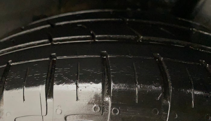 2021 Hyundai AURA S 1.2 CNG, CNG, Manual, 20,083 km, Left Rear Tyre Tread