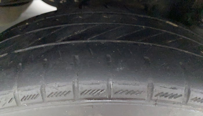 2018 Hyundai Eon ERA PLUS, Petrol, Manual, 53,116 km, Left Rear Tyre Tread