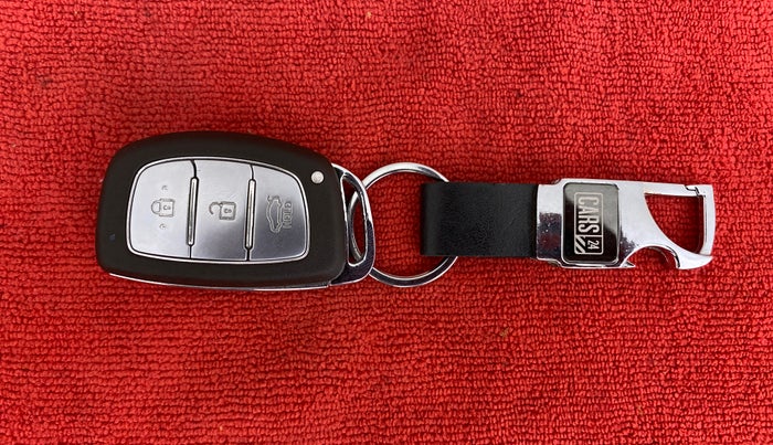 2015 Hyundai Grand i10 ASTA 1.2 KAPPA VTVT, Petrol, Manual, 50,700 km, Key Close Up
