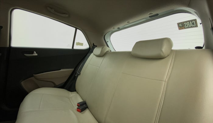 2015 Hyundai Grand i10 ASTA 1.2 KAPPA VTVT, Petrol, Manual, 50,700 km, Right Side Rear Door Cabin
