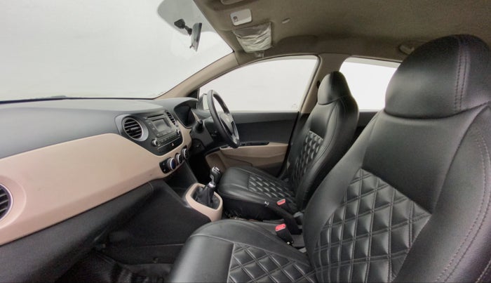2016 Hyundai Grand i10 SPORTZ 1.1 CRDI, Diesel, Manual, 79,365 km, Right Side Front Door Cabin