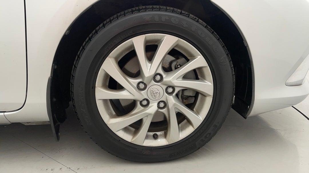 2018 Toyota Corolla Hybrid, Automatic, 56316 km, Right Front Wheel