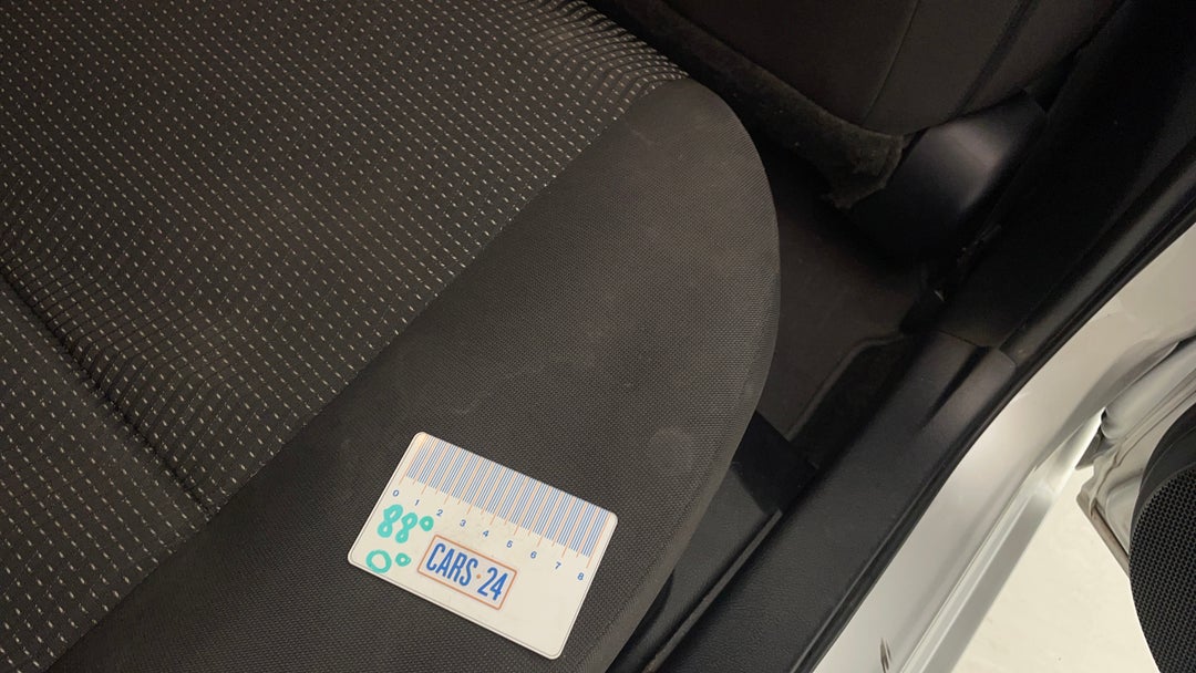 2018 Toyota Corolla Hybrid, Automatic, 56316 km, Seats Rear RHS Stain