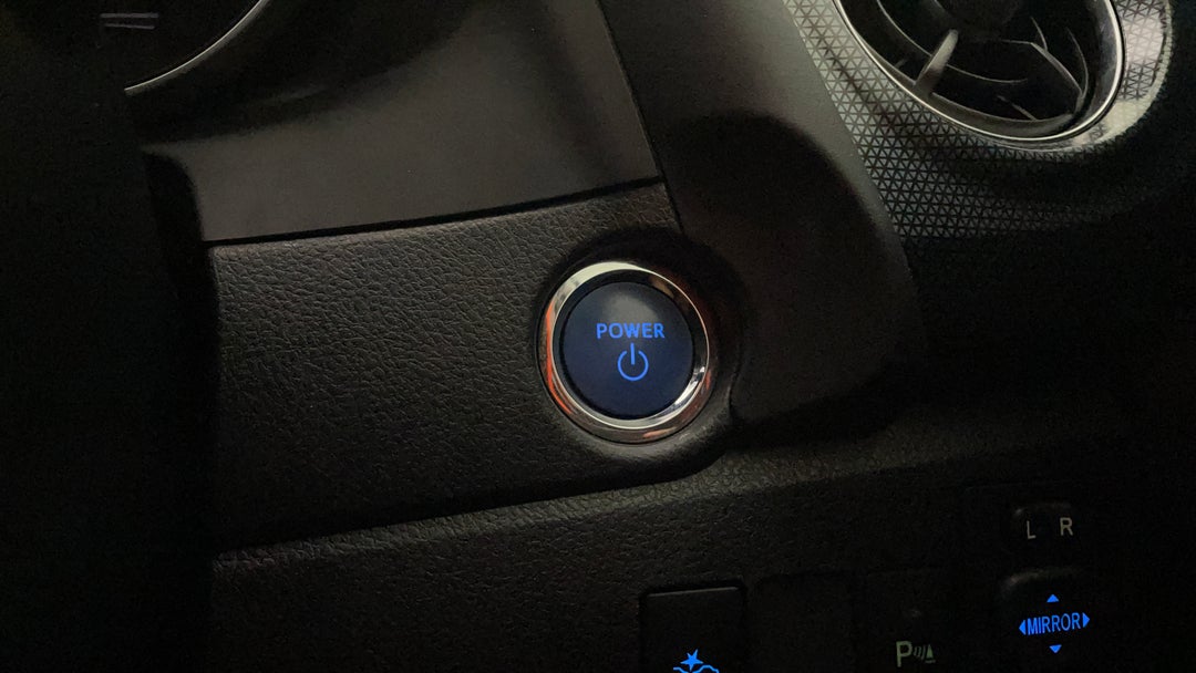 2018 Toyota Corolla Hybrid, Automatic, 56316 km, Keyless / Button Start