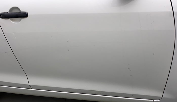 2017 Maruti Swift LXI (O), Petrol, Manual, 43,232 km, Driver-side door - Minor scratches