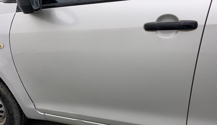 2017 Maruti Swift LXI (O), Petrol, Manual, 43,232 km, Front passenger door - Slightly dented
