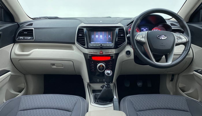 2021 Mahindra XUV 3OO W8 PETROL MT, Petrol, Manual, 10,938 km, Dashboard