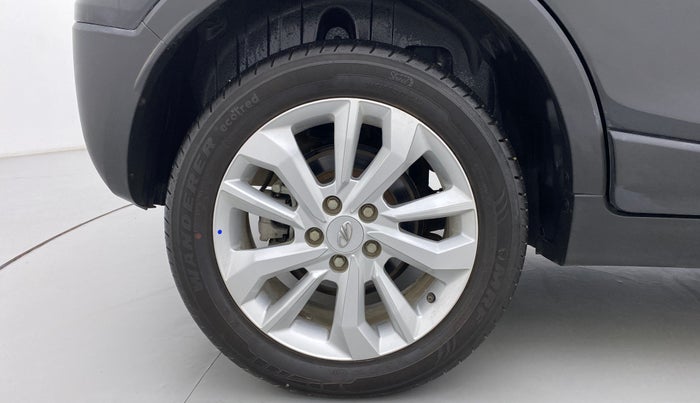 2021 Mahindra XUV300 W8 PETROL MT, Petrol, Manual, 10,938 km, Right Rear Wheel