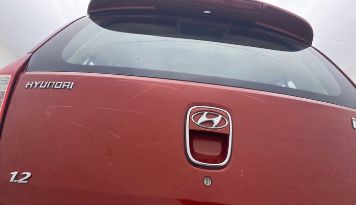 2012 Hyundai i10 MAGNA 1.2 KAPPA2, Petrol, Manual, 37,546 km, Dicky (Boot door) - Minor scratches