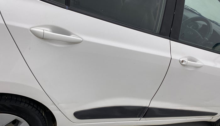 2016 Hyundai Xcent S 1.2, Petrol, Manual, 70,978 km, Right rear door - Slightly dented