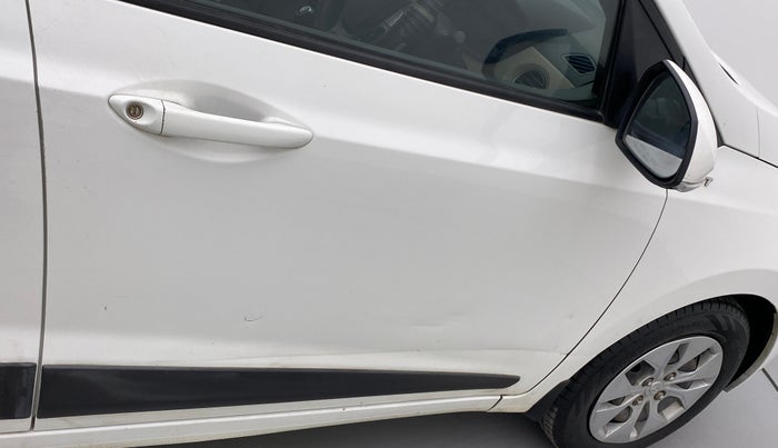 2016 Hyundai Xcent S 1.2, Petrol, Manual, 70,978 km, Driver-side door - Minor scratches