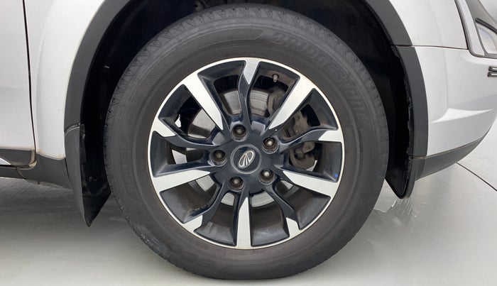 2018 Mahindra XUV500 W11 (O) AT, Diesel, Automatic, 44,043 km, Right Front Wheel