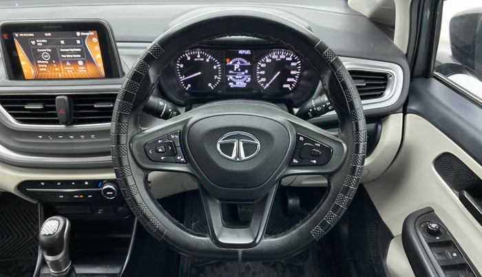 2022 Tata ALTROZ XTA, Petrol, Automatic, 38,754 km, Steering Wheel Close Up