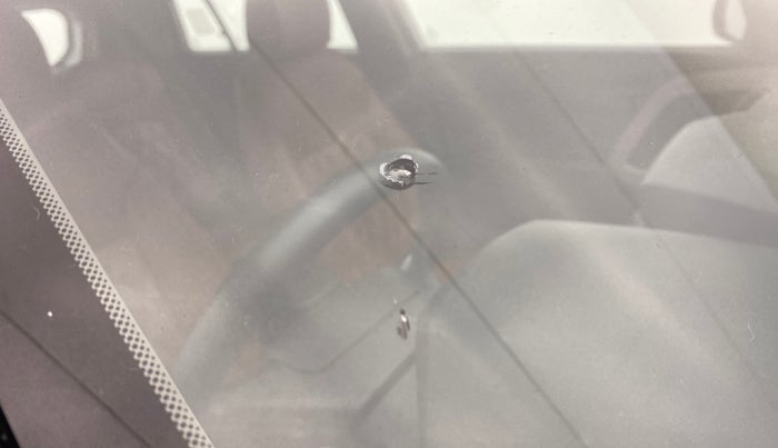 2018 Hyundai Creta 1.4 E PLUS CRDI, Diesel, Manual, 72,655 km, Front windshield - Minor spot on windshield