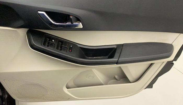 2022 Tata Tiago XZ PLUS CNG, CNG, Manual, 42,673 km, Driver Side Door Panels Control