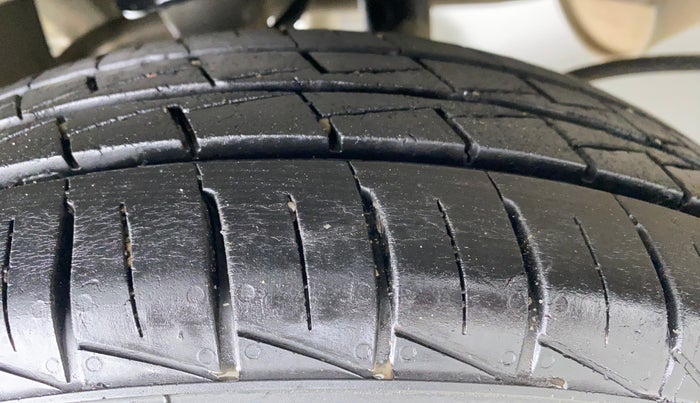 2019 Maruti Alto VXI, Petrol, Manual, 14,029 km, Right Rear Tyre Tread