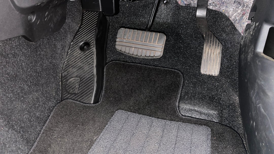 2022 Mitsubishi ASX Ls (2wd), Automatic, 44084 km, Pedals and Footmat