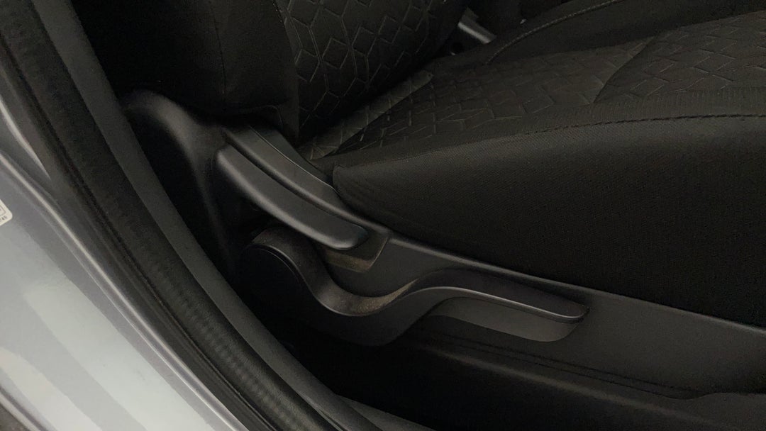 2022 Mitsubishi ASX Ls (2wd), Automatic, 44084 km, Drivers Side Adjustment Panel