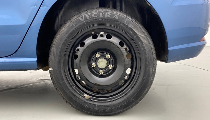 2016 Volkswagen Ameo COMFORTLINE 1.2, Petrol, Manual, 67,345 km, Left Rear Wheel
