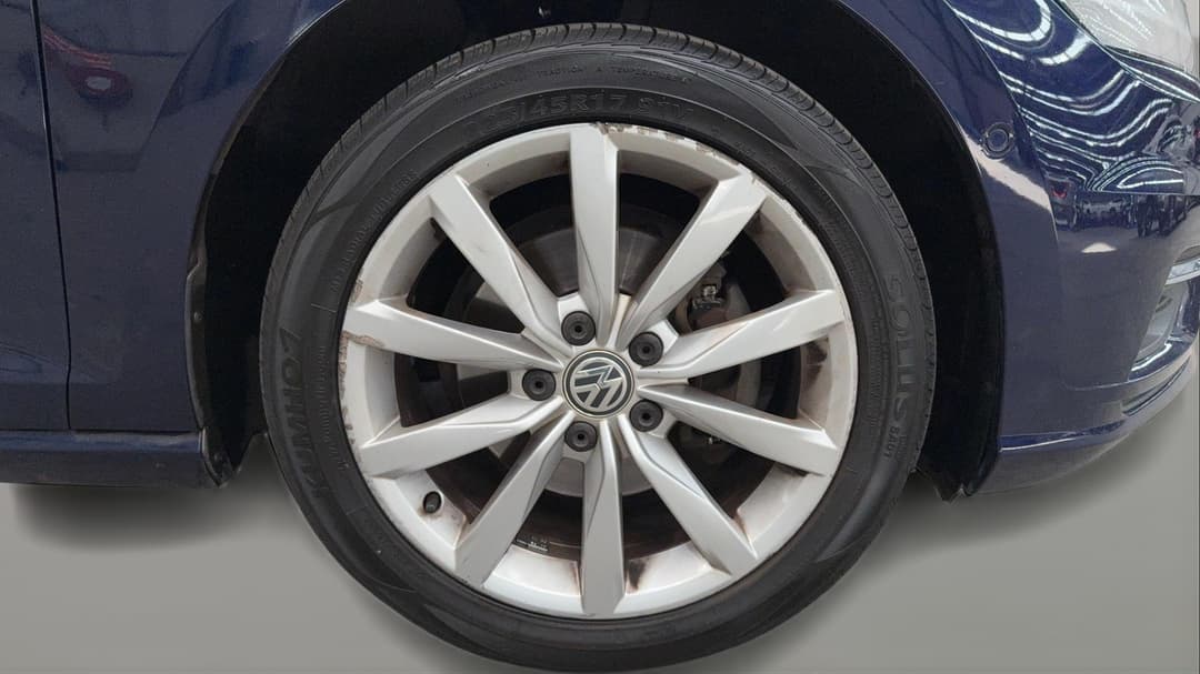 2018 Volkswagen Golf 110 Tsi Comfortline, Automatic, 149623 km, Right Front Wheel