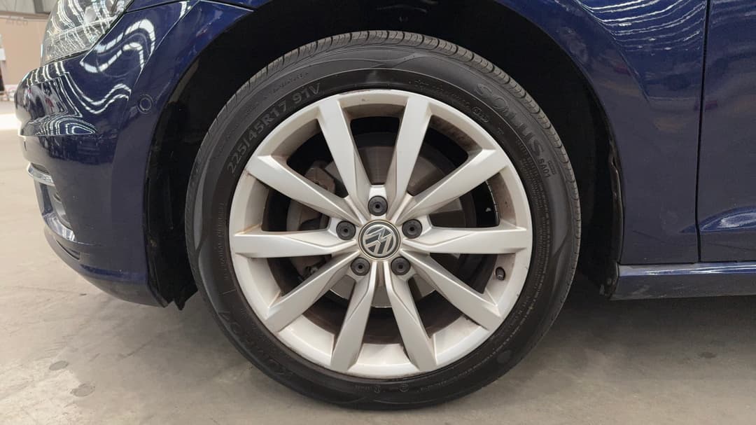 2018 Volkswagen Golf 110 Tsi Comfortline, Automatic, 149623 km, Left Front Wheel