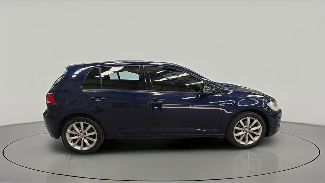 2018 Volkswagen Golf 110 Tsi Comfortline, Automatic, 149623 km, Right Side View