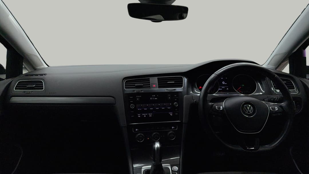 2018 Volkswagen Golf 110 Tsi Comfortline, Automatic, 149623 km, Dashboard View