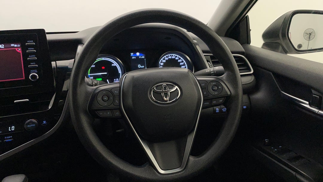 2024 Toyota Camry Ascent Hybrid, Automatic, 49255 km, Steering Wheel Close-up