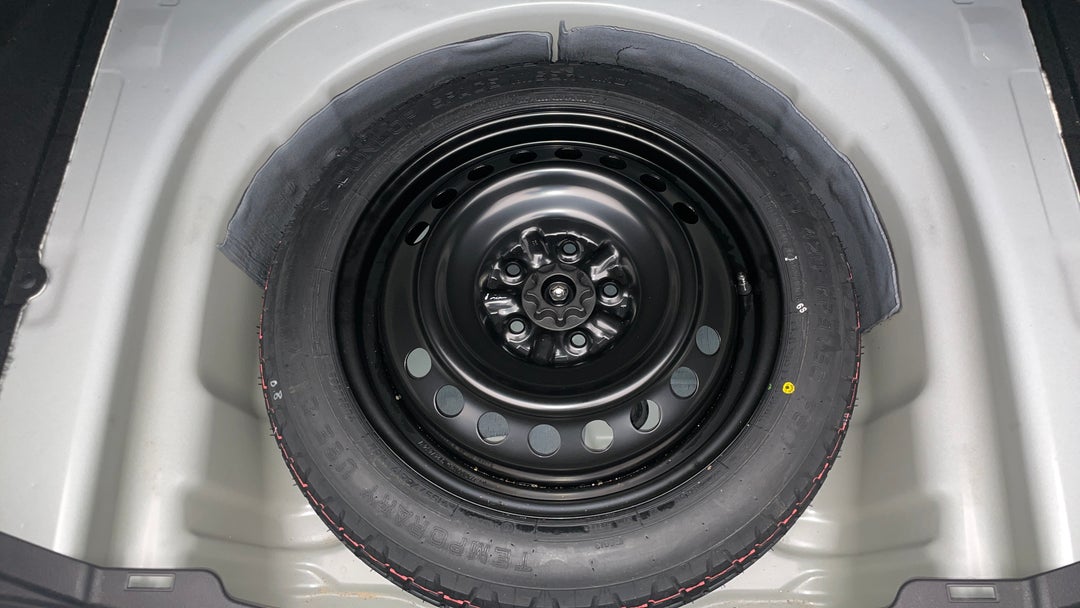 2024 Toyota Camry Ascent Hybrid, Automatic, 49255 km, Spare Wheel