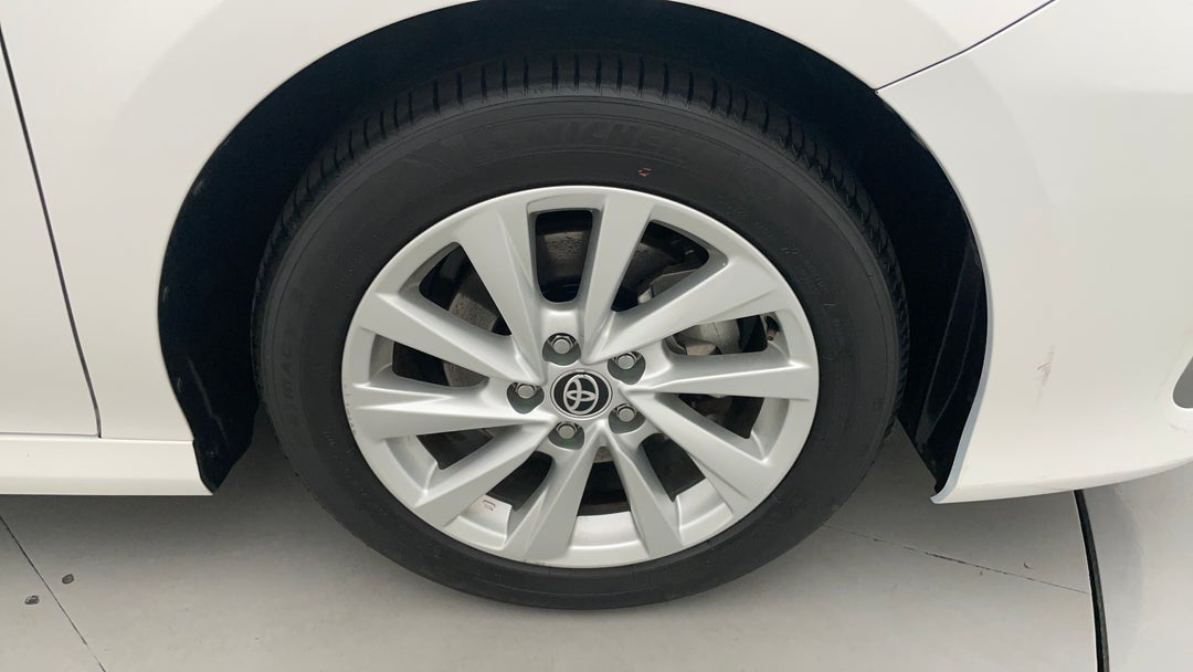 2024 Toyota Camry Ascent Hybrid, Automatic, 49255 km, Right Front Wheel