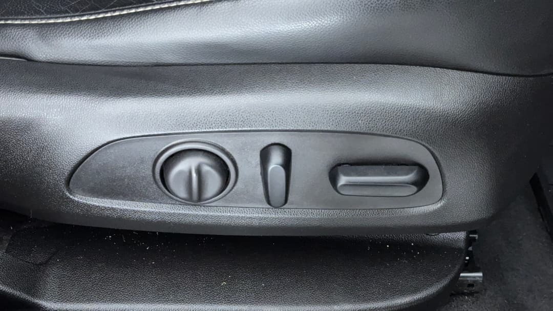 2019 Holden Acadia Ltz (AWD), Automatic, 125626 km, Drivers Side Adjustment Panel