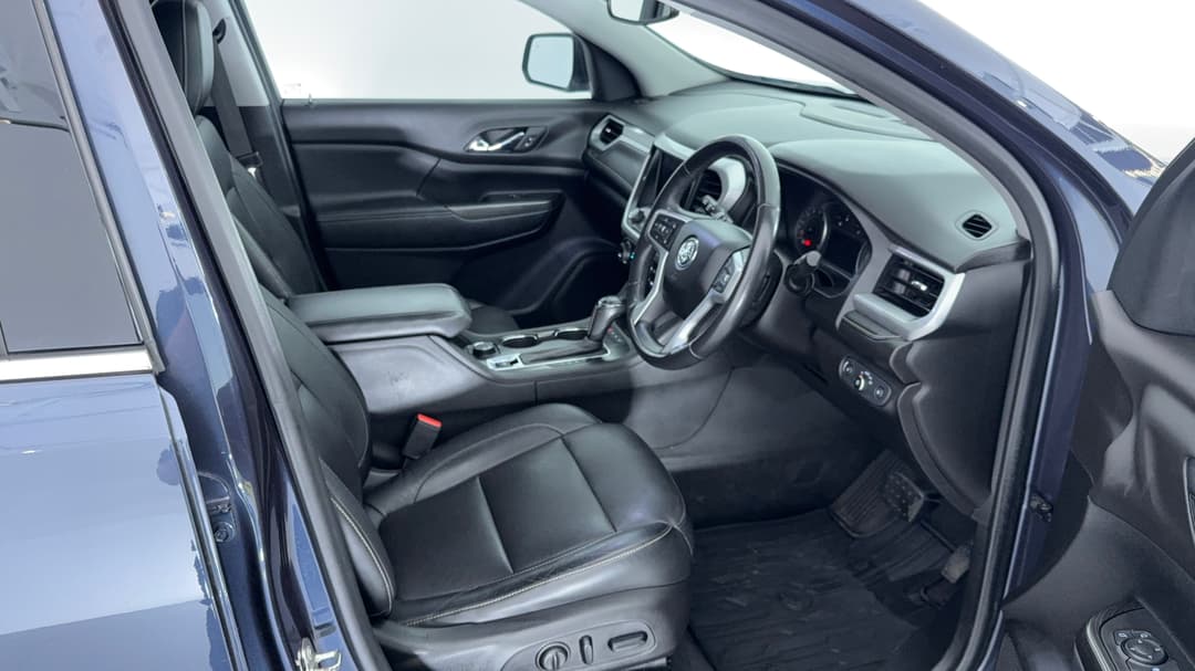 2019 Holden Acadia Ltz (AWD), Automatic, 125626 km, Right Side Front Door Cabin View