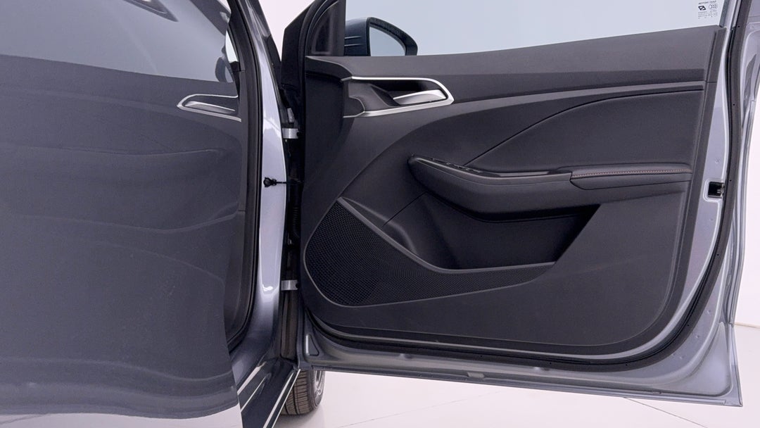 2024 MG Mg3 Essence, Automatic, 8116 km, Speaker View