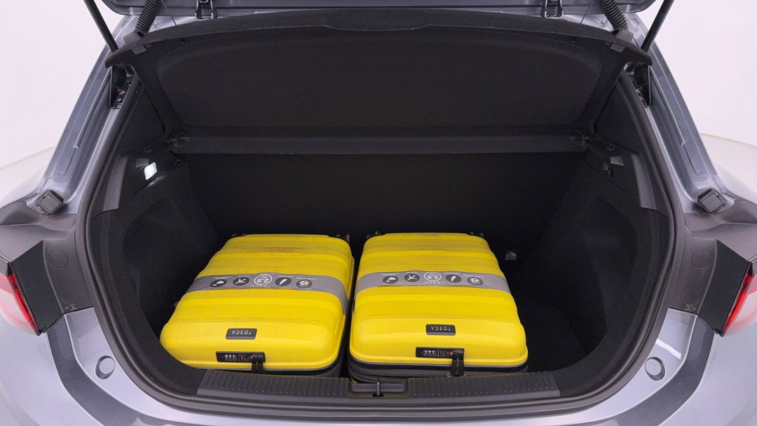 2024 MG Mg3 Essence, Automatic, 8116 km, Boot Inside View with Luggage