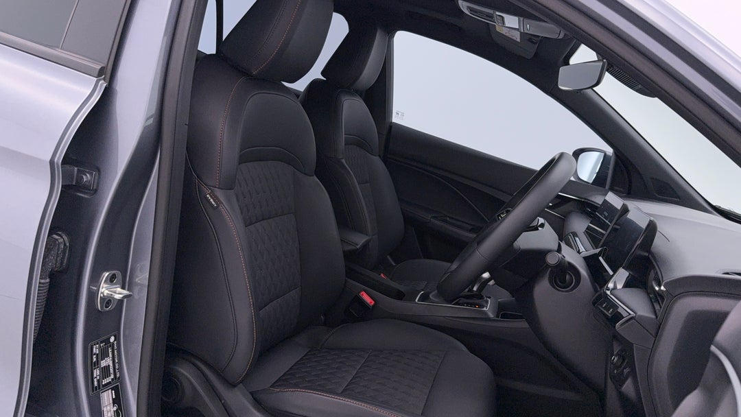 2024 MG Mg3 Essence, Automatic, 8116 km, Right Side Front Door Cabin View