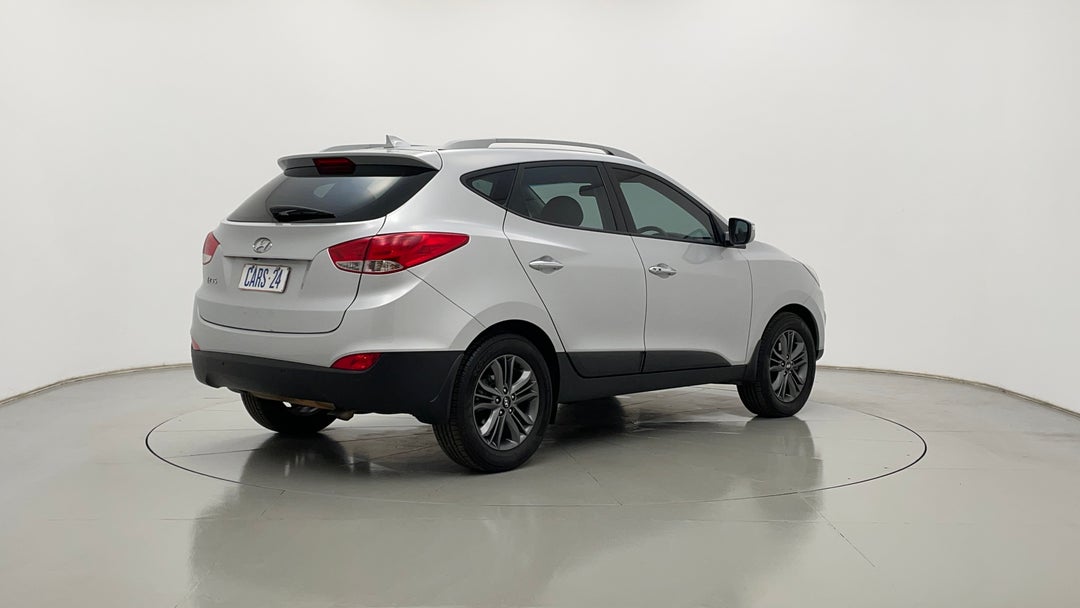 Right Back Diagonal (45- Degree) View