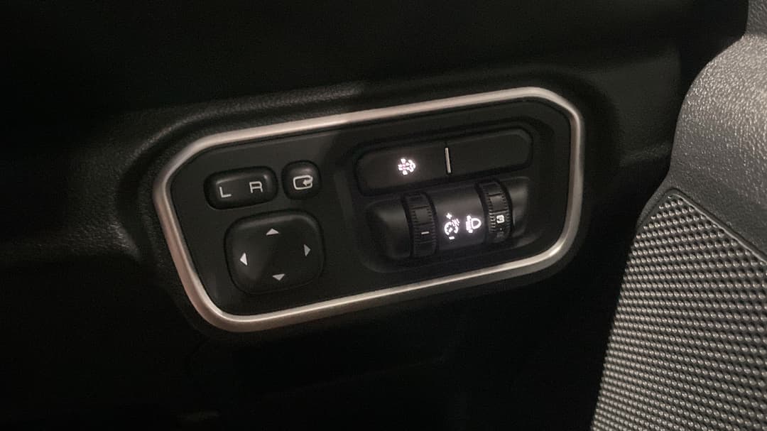 2022 GWM Ute Cannon-X (4x4), Automatic, 93053 km, Utility Switches/Buttons