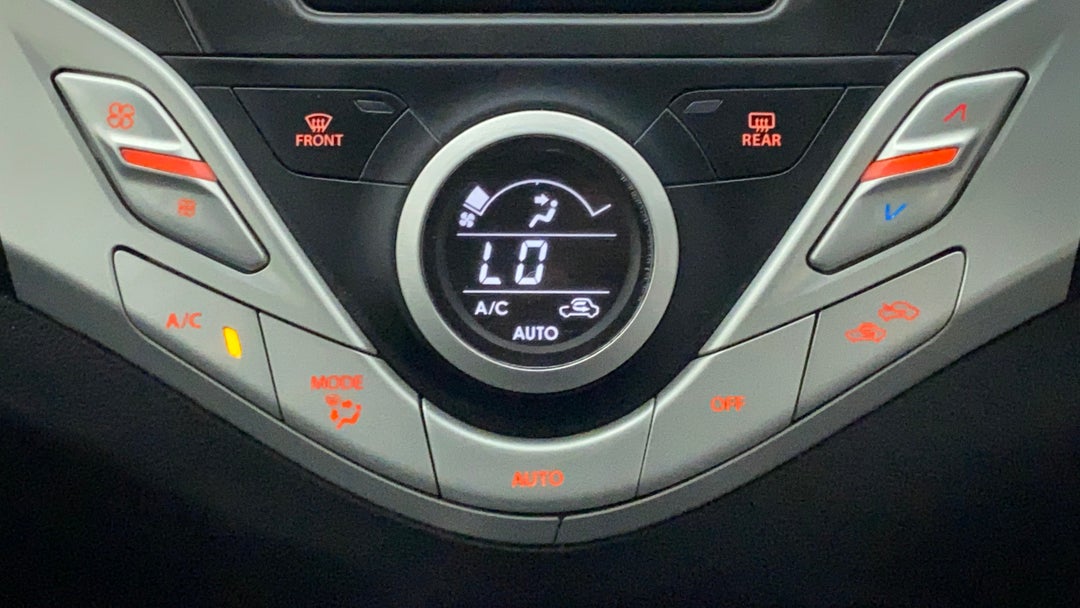 Automatic Climate Control 