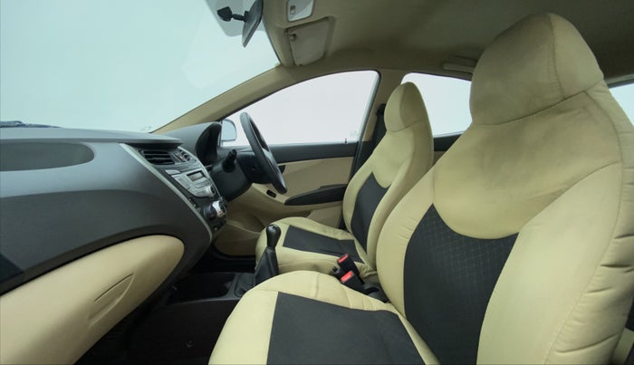 2017 Hyundai Eon MAGNA PLUS, Petrol, Manual, 23,855 km, Right Side Front Door Cabin