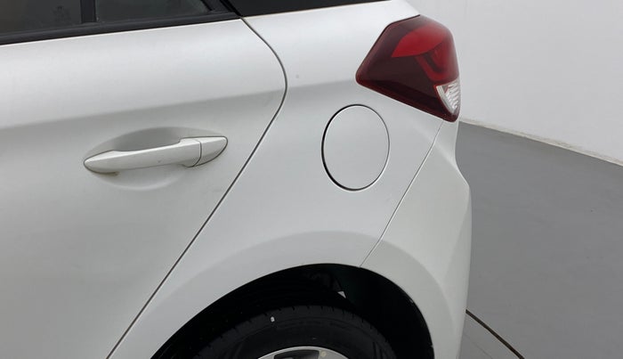 2017 Hyundai Elite i20 ASTA 1.2 DUAL TONE, Petrol, Manual, 37,696 km, Left quarter panel - Paint has minor damage